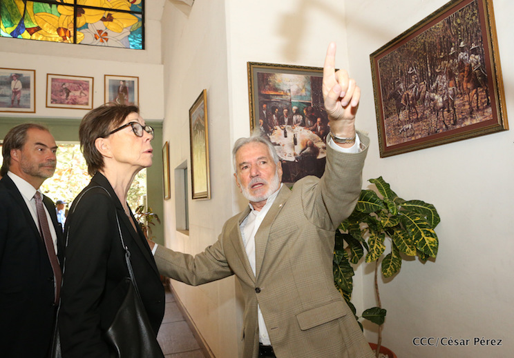 Canciller Samuel Santos se re&uacute;ne con viceministra de asuntos exteriores de Suecia